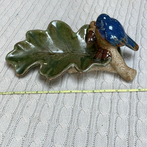 Tabletop birdbath. 13”x 8” leaf bluebird branch acorn. No chips or cracks. - Picture 7 of 10